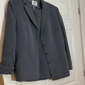 Classic Gray Women's skirt suit